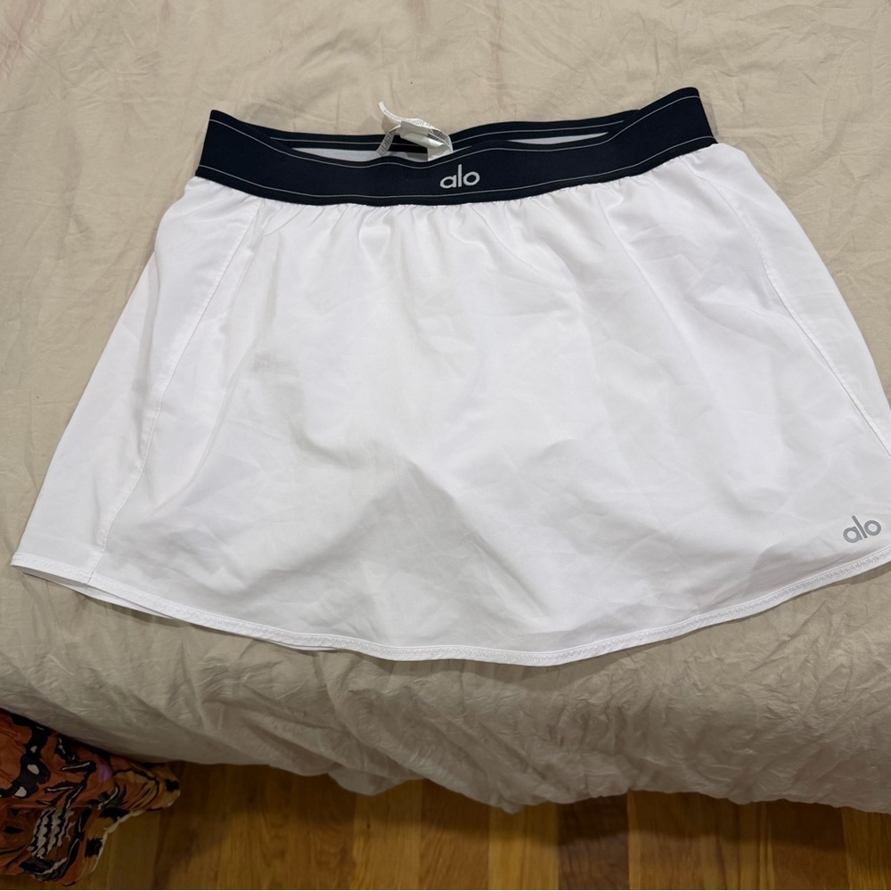 Alo Skirt
